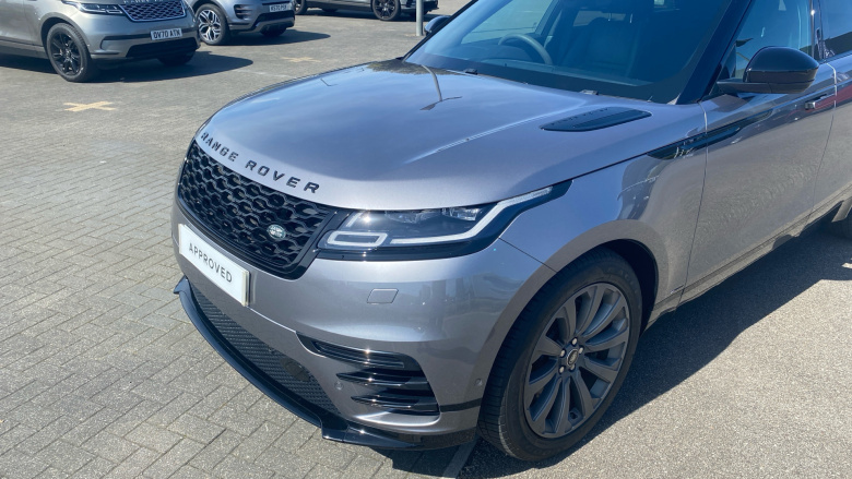 Land Rover Range Rover Velar 3.0 D300 MHEV R-Dynamic SE 5dr Auto Diesel Estate
